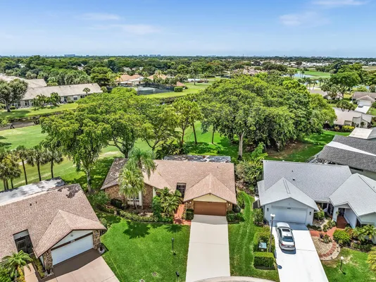Property Slideshow image 3 of 59 | 5572 sugar mill ct, Delray Beach, FL, 33484