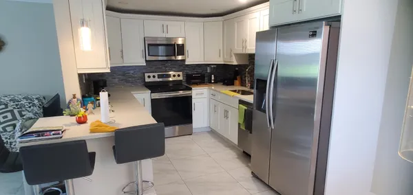 Property Slideshow image 2 of 15 | 999 normandy u 999, Delray Beach, FL, 33484