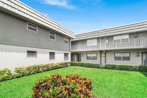 Property Slideshow image 2 of 26 | 737 flanders p, Delray Beach, FL, 33484