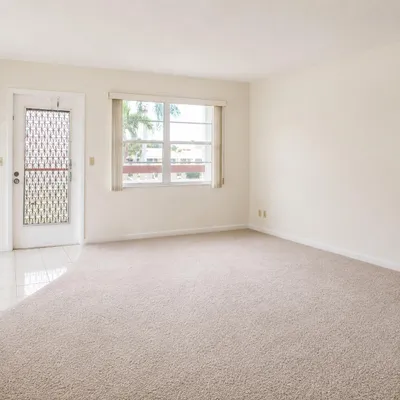 Property Slideshow image 2 of 16 | 66 brighton, Boca Raton, FL, 33434