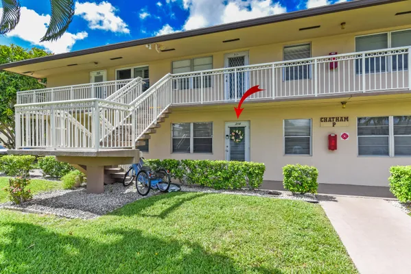 Property Slideshow image 2 of 30 | 314 chatham p p, West Palm Beach, FL, 33417