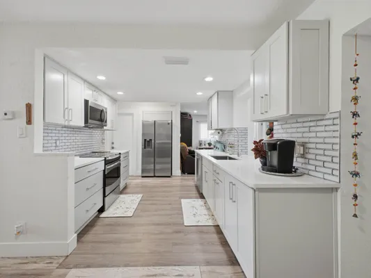Property Slideshow image 2 of 32 | 1545 nw 70th ln, Margate, FL, 33063