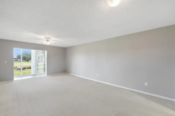 Property Slideshow image 2 of 30 | 1973 sw palm city rd g, Stuart, FL, 34994