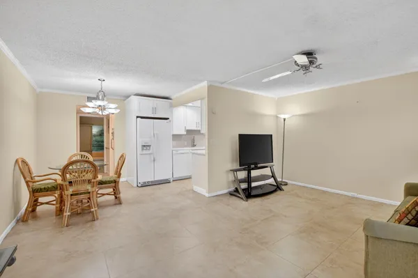 Property Slideshow image 2 of 73 | 2070 newport q, Deerfield Beach, FL, 33442