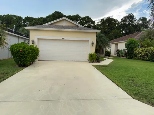 Property Slideshow image 2 of 18 | 601 sw indian key dr drive, Port St. Lucie, FL, 34986