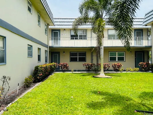 Property Slideshow image 2 of 21 | 536 brittany l l, Delray Beach, FL, 33446