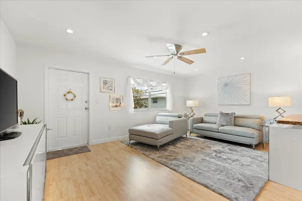 Property Slideshow image 2 of 28 | 334 tuscany f f, Delray Beach, FL, 33446