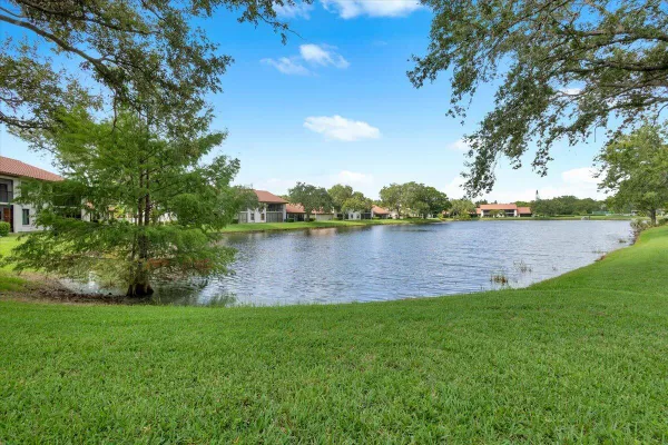 Property Slideshow image 2 of 72 | 6050 se martinique dr 102, Stuart, FL, 34997