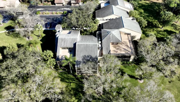 Property Slideshow image 2 of 24 | 9460 meadowood dr 202, Fort Pierce, FL, 34951