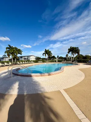 Property Slideshow image 2 of 15 | 132 preston way 132, Boca Raton, FL, 33434