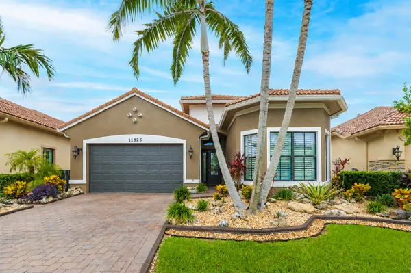 Property Slideshow image 2 of 68 | 11825 kalmar cir, Parkland, FL, 33076