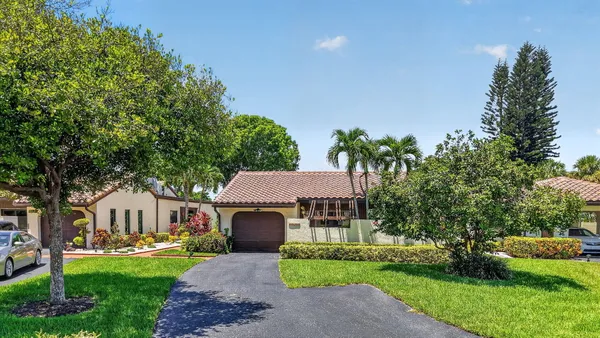 Property Slideshow image 2 of 71 | 21877 arriba real, Boca Raton, FL, 33433