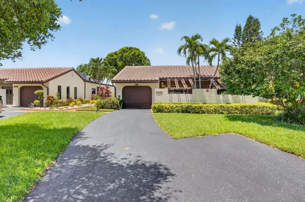 Property Slideshow image 3 of 71 | 21877 arriba real, Boca Raton, FL, 33433