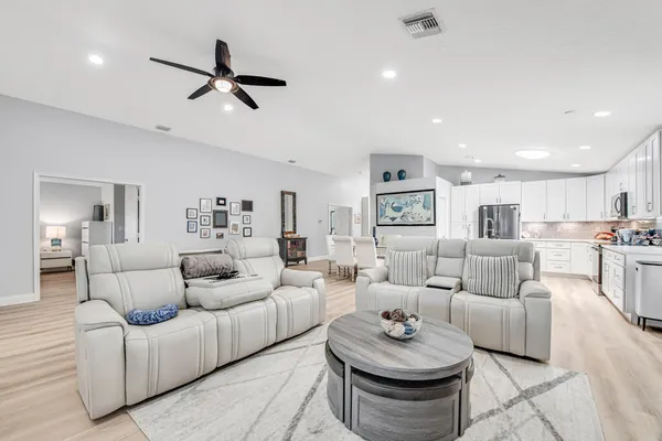 Property Slideshow image 3 of 54 | 8184 florenza dr, Boynton Beach, FL, 33472