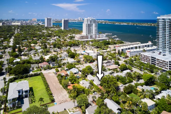 Property Slideshow image 3 of 43 | 415 43rd st 1, West Palm Beach, FL, 33407
