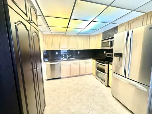 Property Slideshow image 3 of 55 | 1049 lincoln c c, Boca Raton, FL, 33434