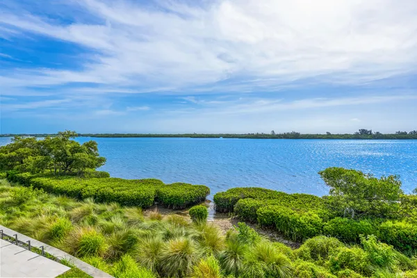 Property Slideshow image 3 of 13 | 4832 s harbor dr, Vero Beach, FL, 32967
