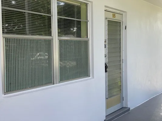 Property Slideshow image 2 of 40 | 95 cambridge e 95, West Palm Beach, FL, 33417