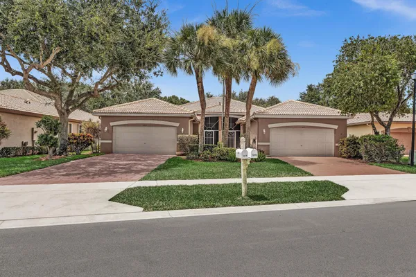 Property Slideshow image 2 of 59 | 5819 grand harbour cir, Boynton Beach, FL, 33437