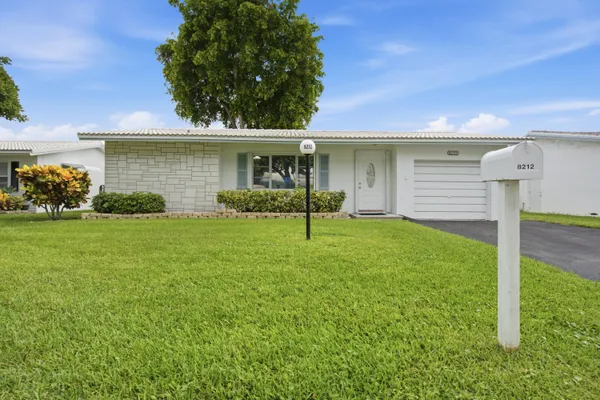 Property Slideshow image 2 of 25 | 8212 nw 12th ct, Plantation, FL, 33322