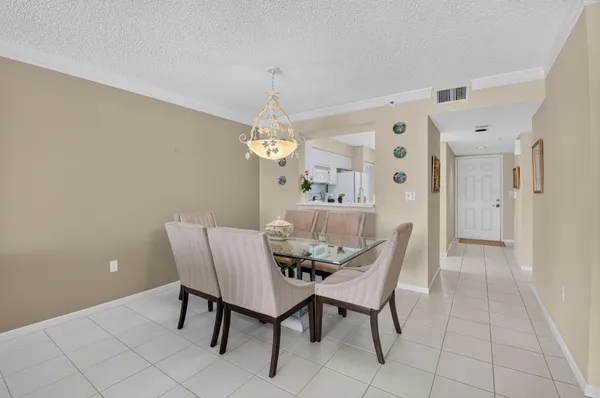 Property Slideshow image 2 of 93 | 14096 huntington pointe dr 309, Delray Beach, FL, 33484