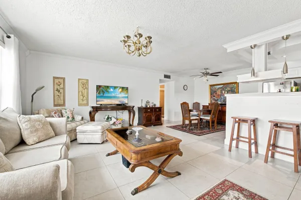 Property Slideshow image 3 of 28 | 4830 nw 4th st a, Delray Beach, FL, 33445