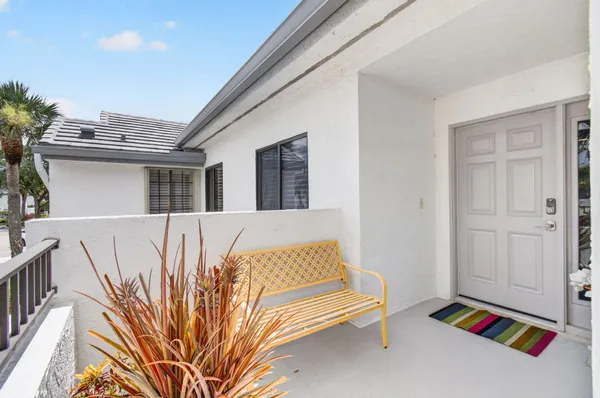 Property Slideshow image 3 of 65 | 15790 loch maree ln 3605, Delray Beach, FL, 33446