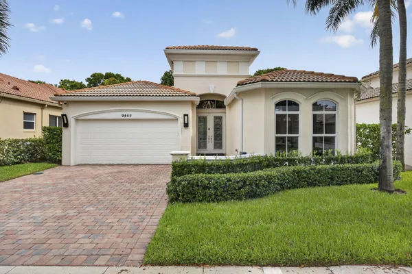 Property Slideshow image 2 of 68 | 9469 via elegante, Wellington, FL, 33411