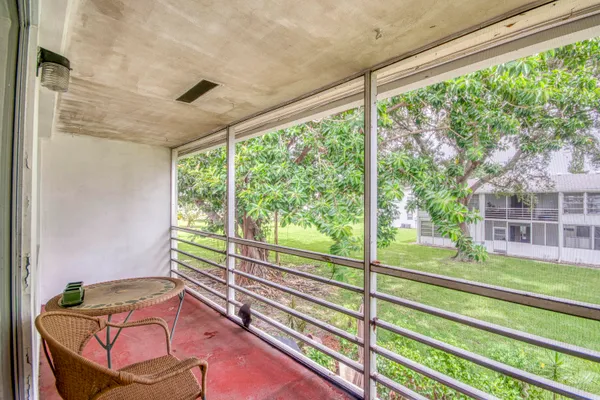 Property Slideshow image 2 of 21 | 279 tilford m m, Deerfield Beach, FL, 33442