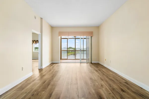 Property Slideshow image 2 of 43 | 7904 trent dr 410, Tamarac, FL, 33321