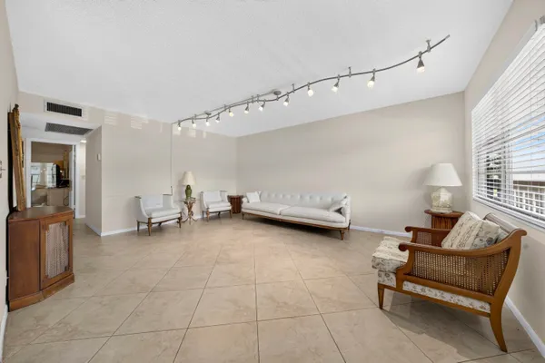 Property Slideshow image 2 of 18 | 206 richmond a 206, Deerfield Beach, FL, 33442