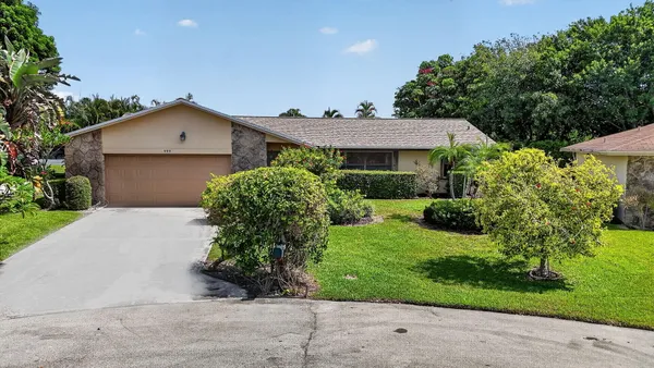 Property Slideshow image 2 of 72 | 999 nw 23rd ln, Delray Beach, FL, 33445