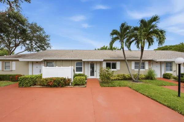 Property Slideshow image 2 of 27 | 18829 argosy dr b, Boca Raton, FL, 33496