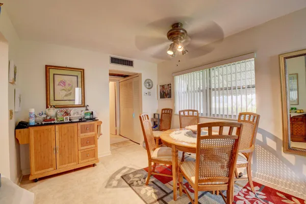 Property Slideshow image 3 of 7 | 450 brittany dr, Delray Beach, FL, 33446