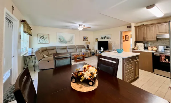 Property Slideshow image 3 of 15 | 131 andover f f, West Palm Beach, FL, 33417