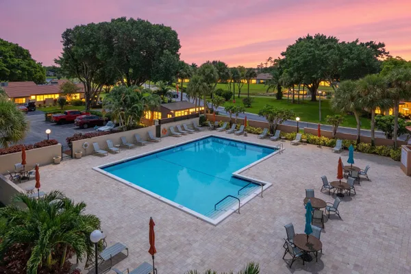 Property Slideshow image 2 of 36 | 9286 vista del lago f, Boca Raton, FL, 33428