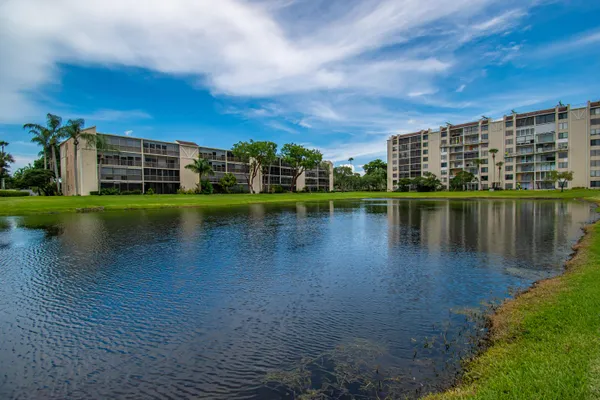 Property Slideshow image 2 of 36 | 14360 strathmore ln 102, Delray Beach, FL, 33446