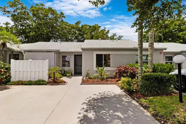 Property Slideshow image 2 of 33 | 18567 egret way, Boca Raton, FL, 33496