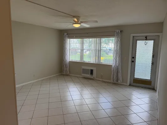 Property Slideshow image 3 of 20 | 147 cambridge g g, West Palm Beach, FL, 33417