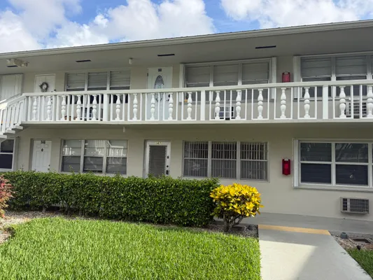 Property Slideshow image 2 of 20 | 147 cambridge g g, West Palm Beach, FL, 33417