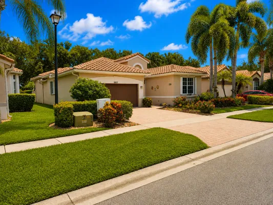 Property Slideshow image 2 of 48 | 9837 mantova dr, Lake Worth, FL, 33467