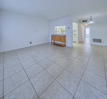 Property Slideshow image 2 of 20 | 3240 lake osborne dr 109, Lake Worth Beach, FL, 33461