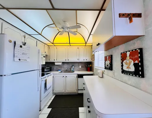 Property Slideshow image 2 of 16 | 437 chatham u u, West Palm Beach, FL, 33417