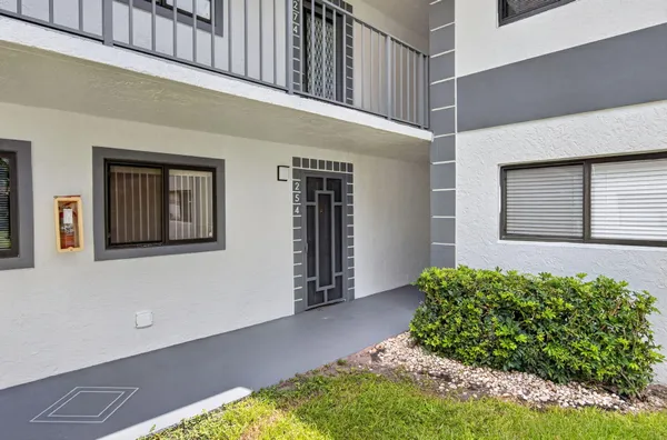 Property Slideshow image 2 of 43 | 15234 lakes of delray blvd 254, Delray Beach, FL, 33484
