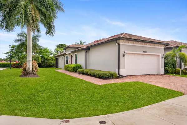 Property Slideshow image 2 of 41 | 9145 passiflora way, Boca Raton, FL, 33428