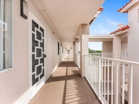 Property Slideshow image 3 of 73 | 14111 royal vista dr 405, Delray Beach, FL, 33484