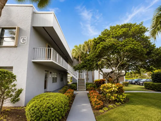 Property Slideshow image 2 of 22 | 99 flanders c c, Delray Beach, FL, 33484