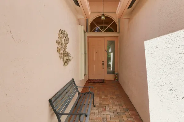 Property Slideshow image 2 of 71 | 7199 imperial beach cir, Delray Beach, FL, 33446