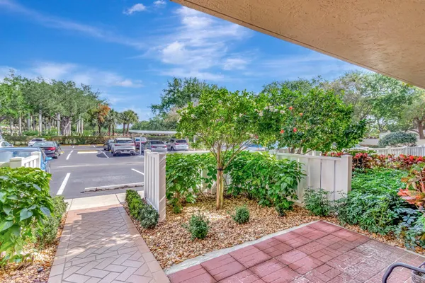 Property Slideshow image 3 of 68 | 5746 crystal shores dr 103, Boynton Beach, FL, 33437