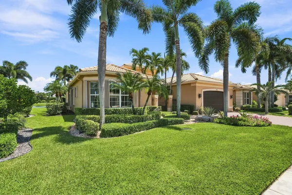 Property Slideshow image 3 of 86 | 10684 whitewind cir, Boynton Beach, FL, 33473